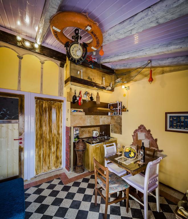 Guest House Roman Horizon Spalato Camera foto